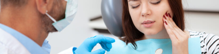 5 signs you need urgent emergency dental care services